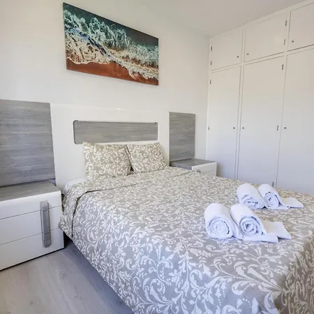 Apartamento Contemporary Sandy Flat - Terrace & Seaside *