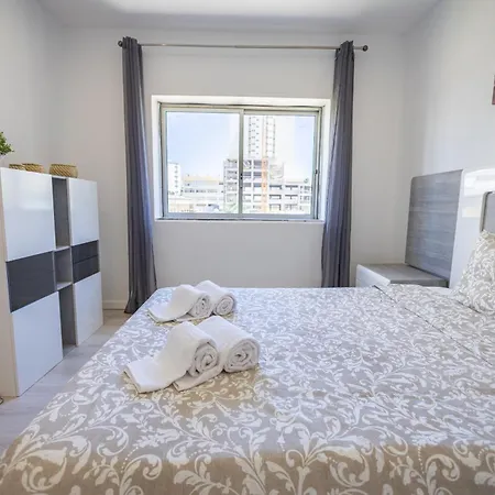 Apartamento Contemporary Sandy Flat - Terrace & Seaside Portimão