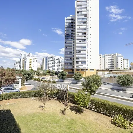 Apartamento Contemporary Sandy Flat - Terrace & Seaside Portimão